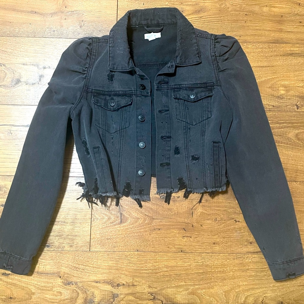 Cute cropped jean jacket